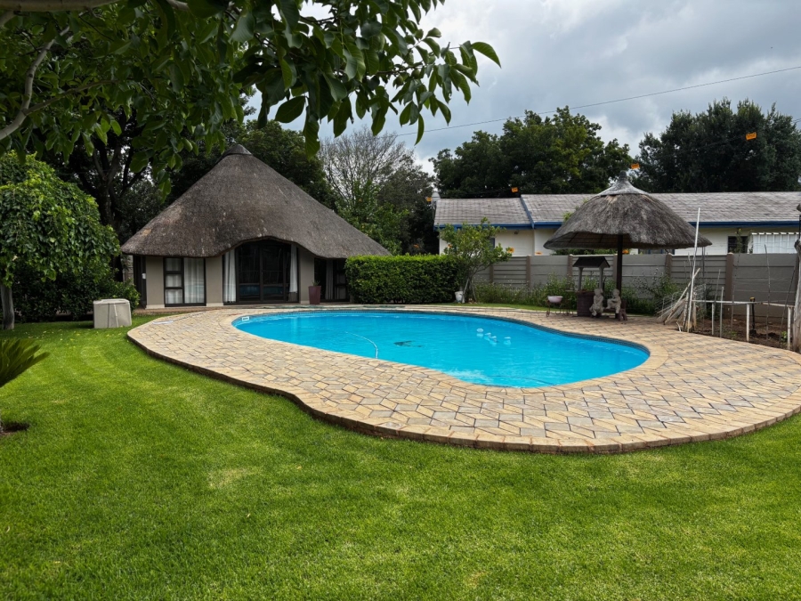 3 Bedroom Property for Sale in Neserhof North West